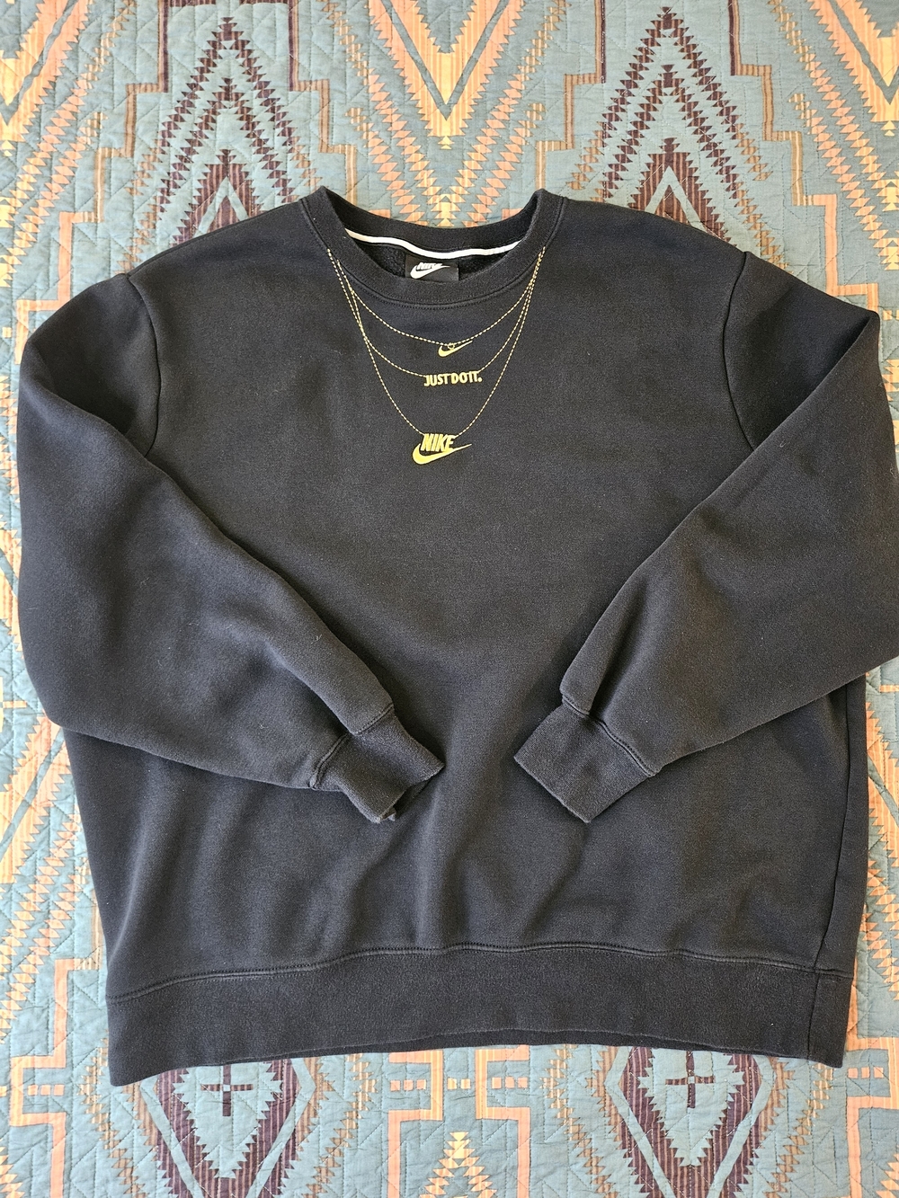 Nike‎ Womans Glam Dunk Crewneck Sweatshirt.